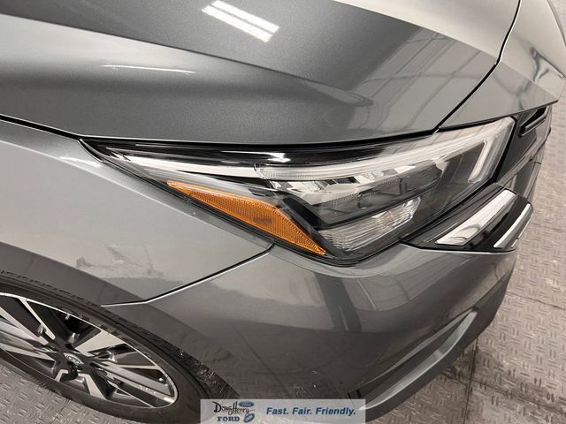 Used 2025 Nissan Versa SV FWD image 7