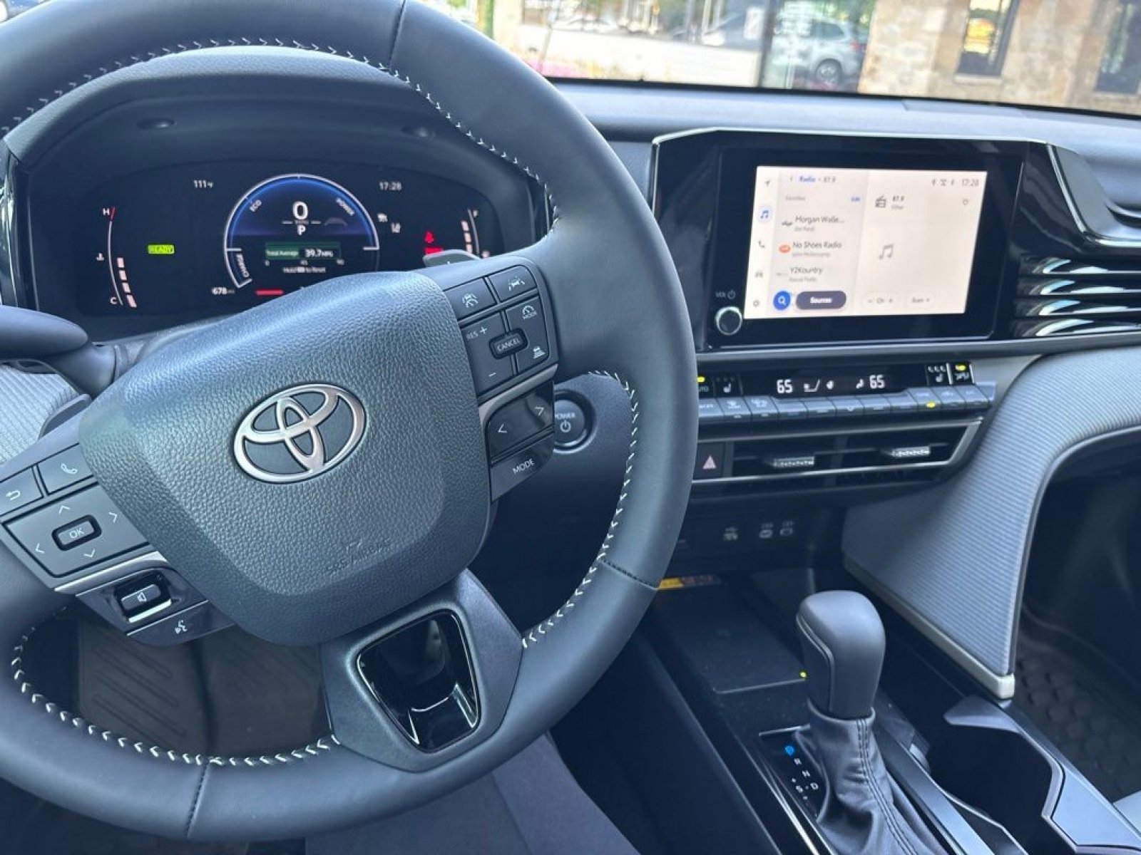 Used 2026 Toyota Camry SE w/ Convenience Package FWD image 17