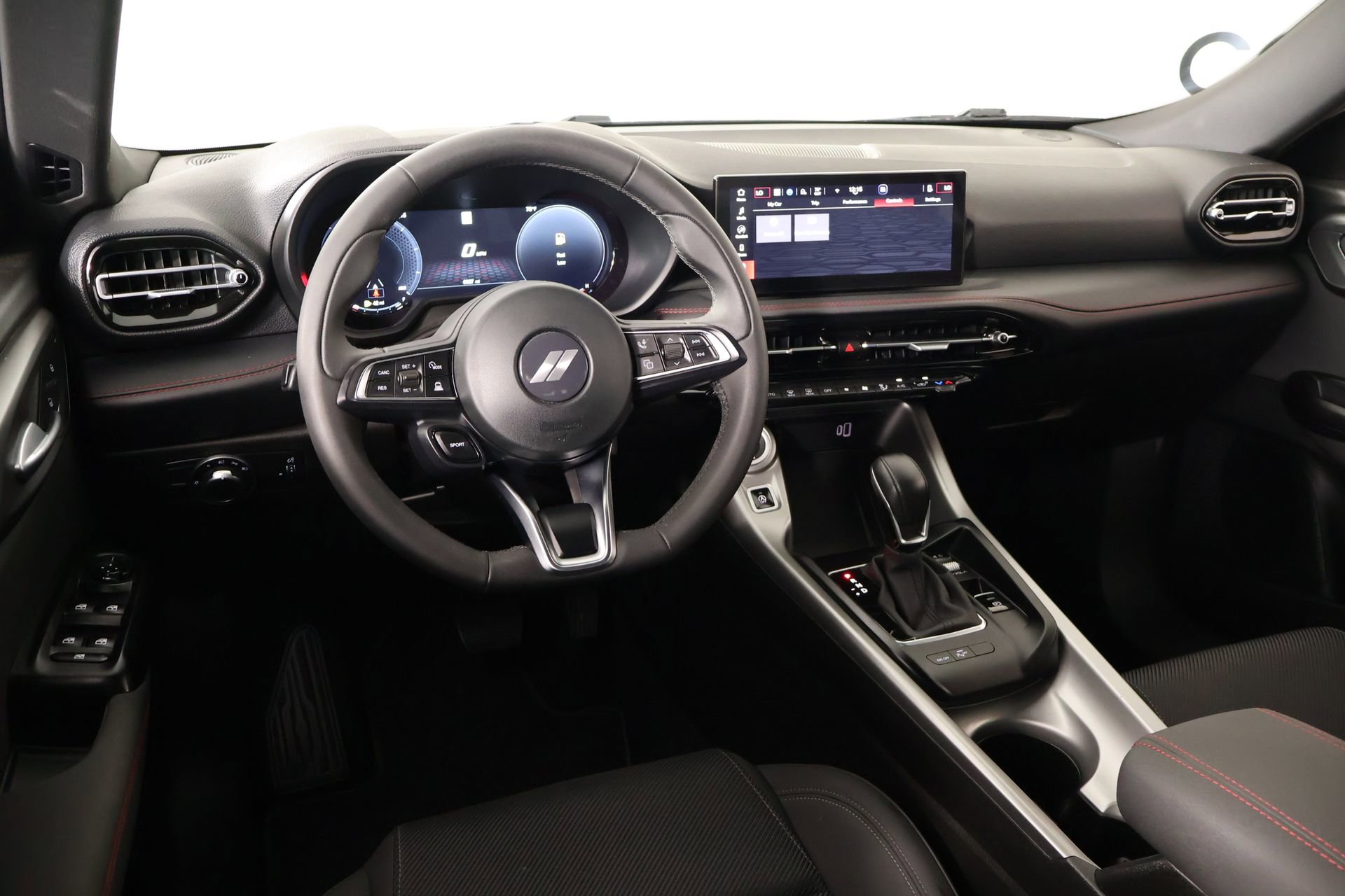 Used 2025 Dodge Hornet GT AWD/4WD image 2