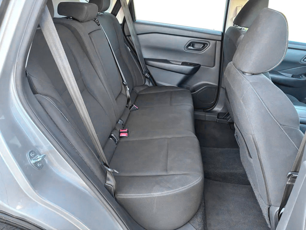 Used 2024 Nissan Rogue S AWD/4WD image 27