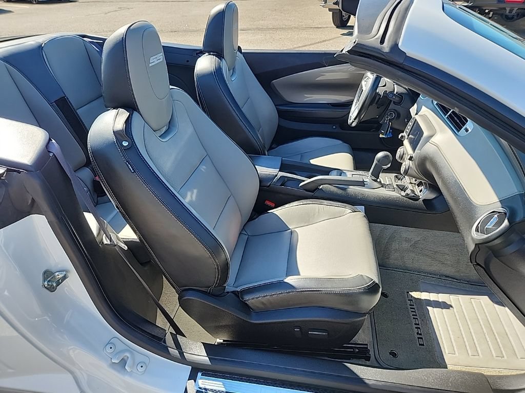 Used 2014 Chevrolet Camaro SS w/ RS Package RWD image 44