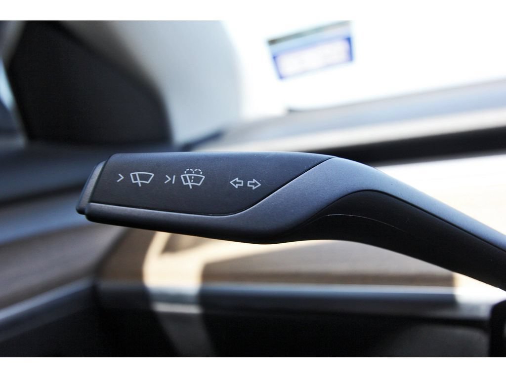Used 2022 Tesla Model 3 Performance AWD/4WD image 16