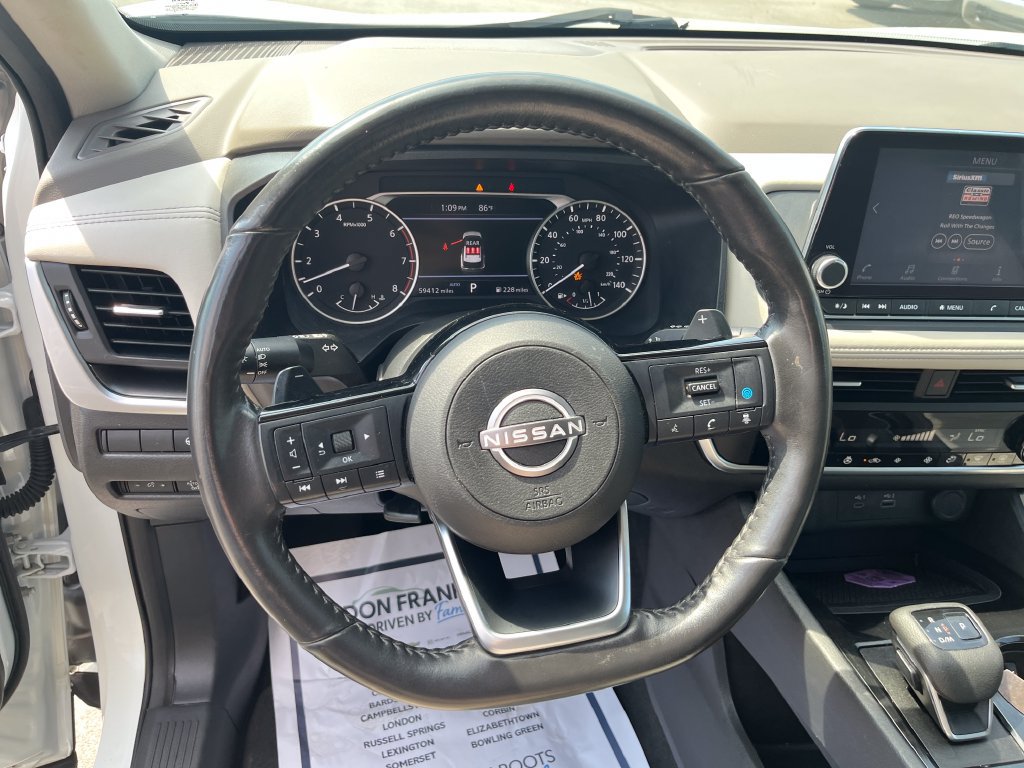 Certified 2023 Nissan Rogue SV w/ SV Premium B Package AWD/4WD image 16