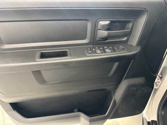 Used 2018 RAM 1500 Express AWD/4WD image 19