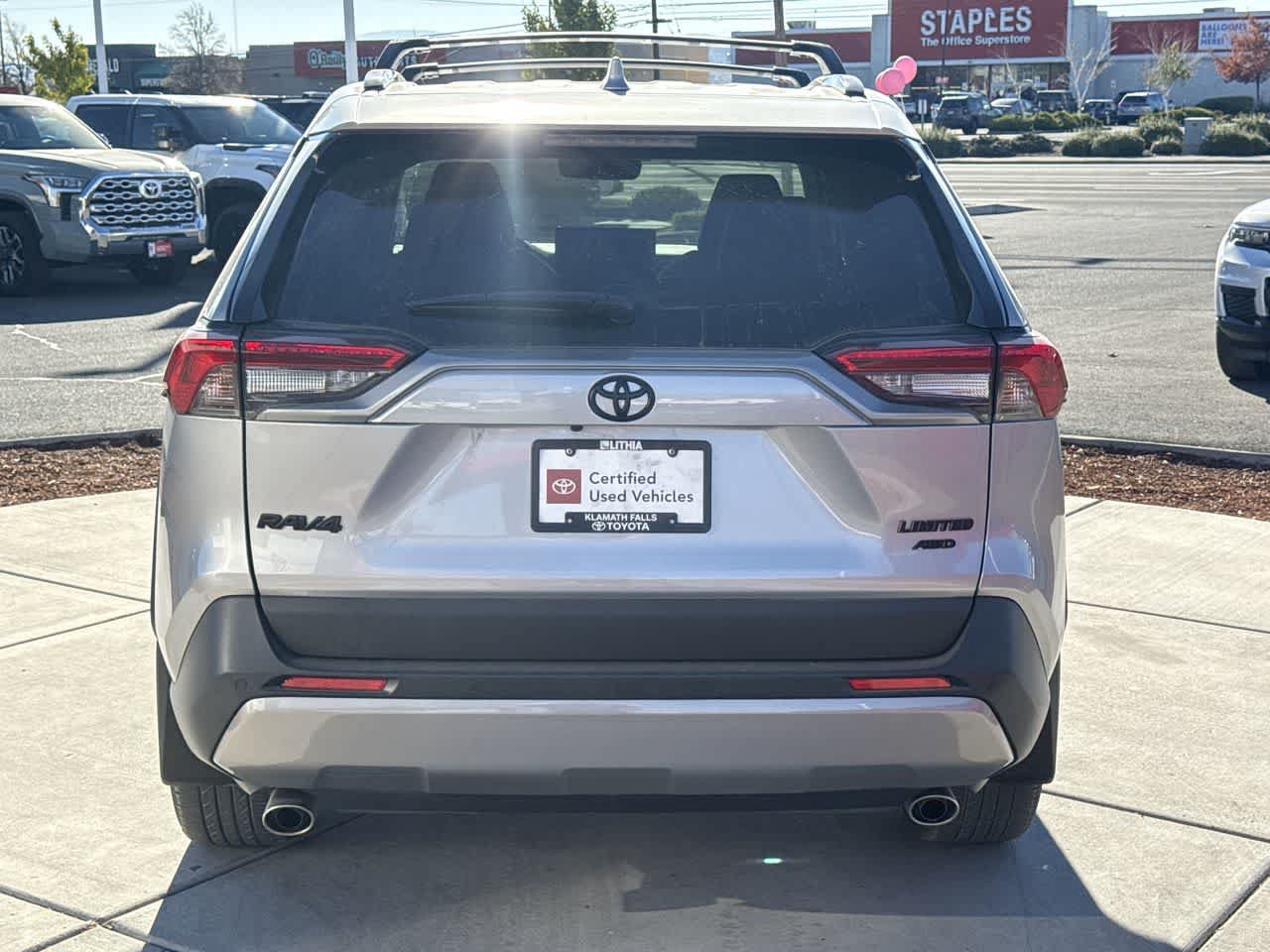 Used 2024 Toyota RAV4 Limited w/ Advanced Technology Package AWD/4WD image 4