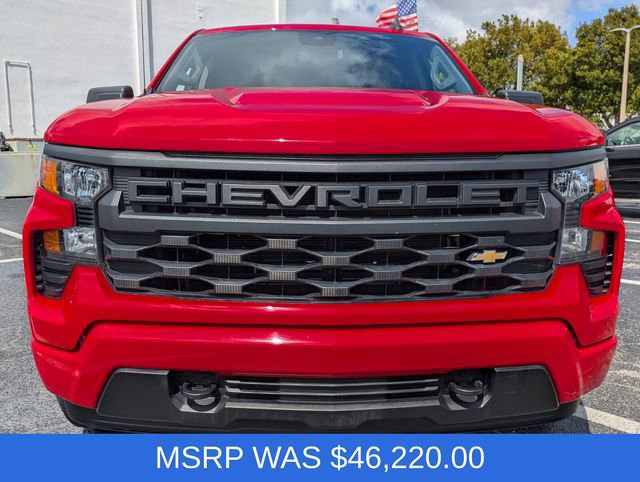 Used 2023 Chevrolet Silverado 1500 Custom image 2