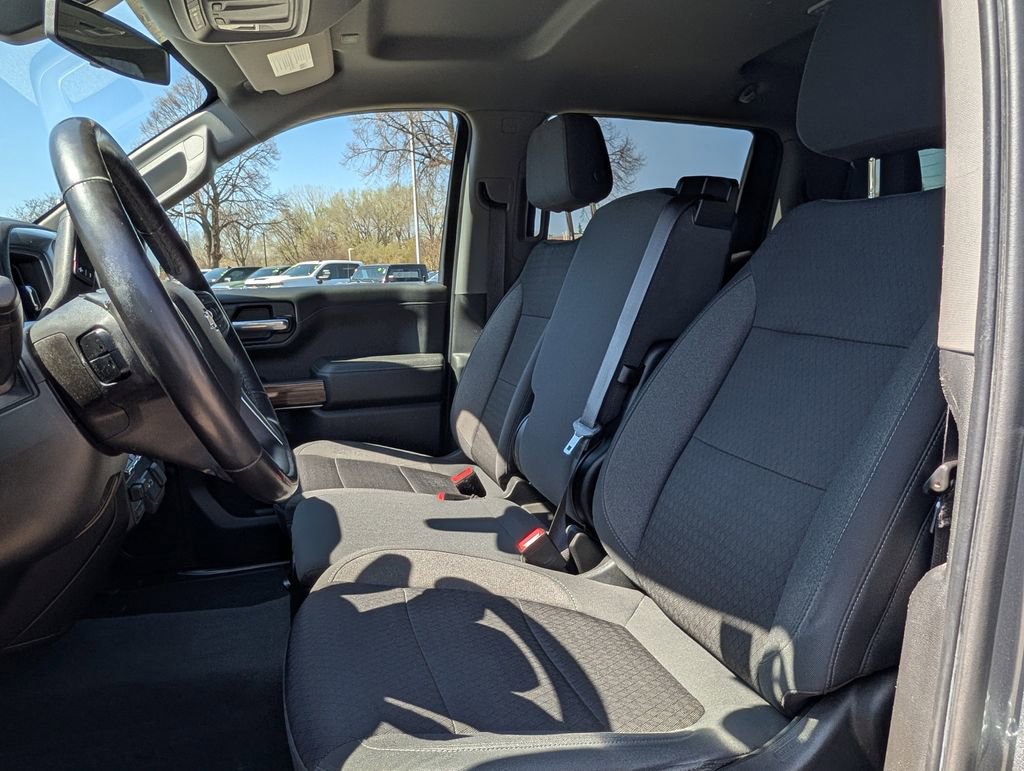 Used 2021 Chevrolet Silverado 1500 LT AWD/4WD image 50