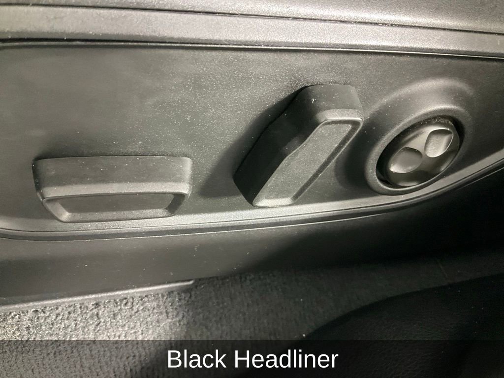 Used 2024 Jeep Grand Cherokee Altitude image 28