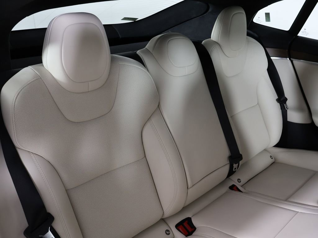 Used 2022 Tesla Model S AWD/4WD image 30