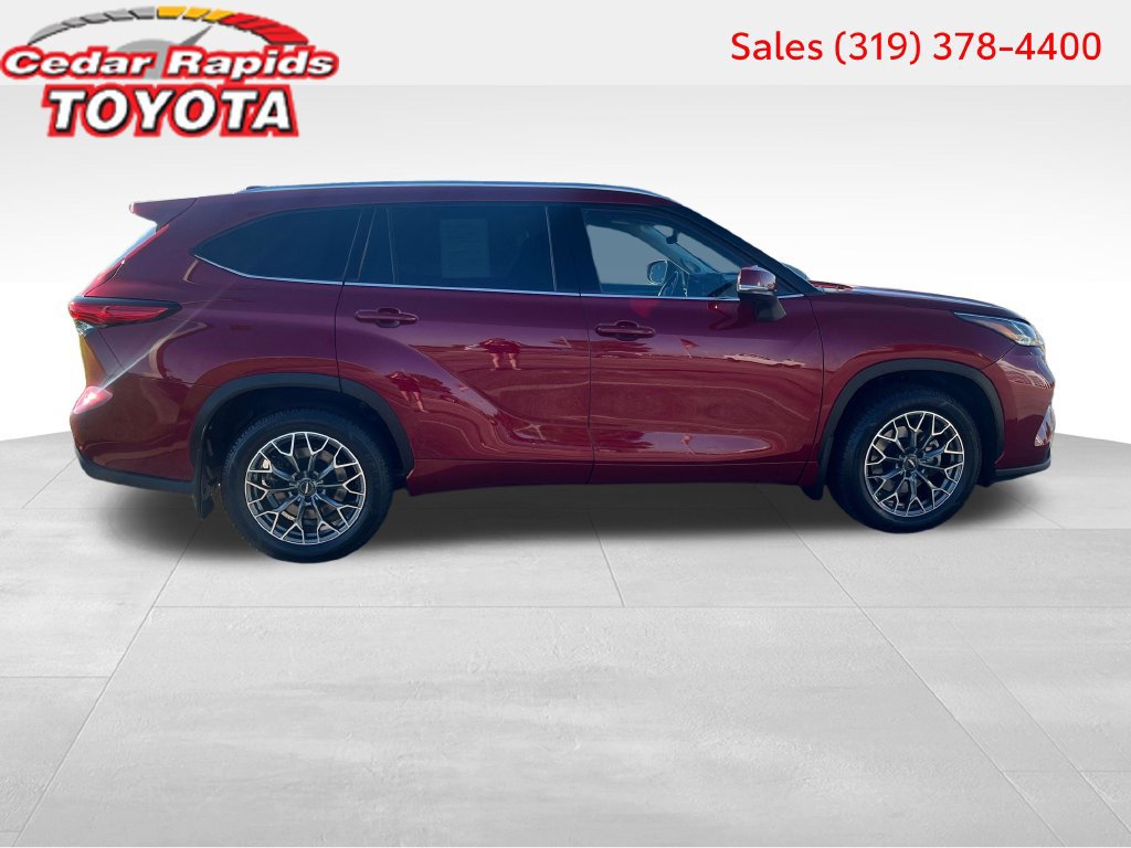 Certified 2021 Toyota Highlander Limited AWD/4WD image 8