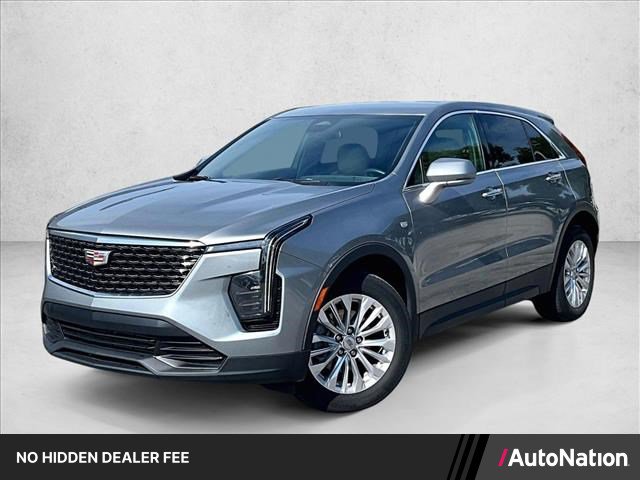 Certified 2024 Cadillac XT4 Luxury w/ Cold Weather Package FWD image 1