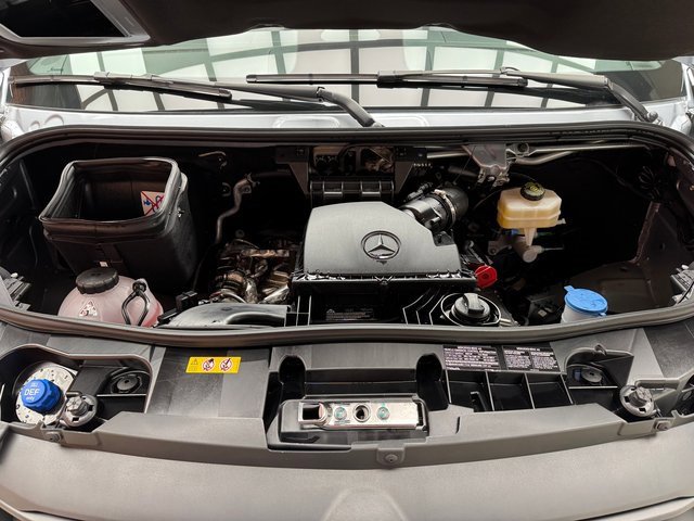 Used 2025 Mercedes-Benz Sprinter 2500 image 30