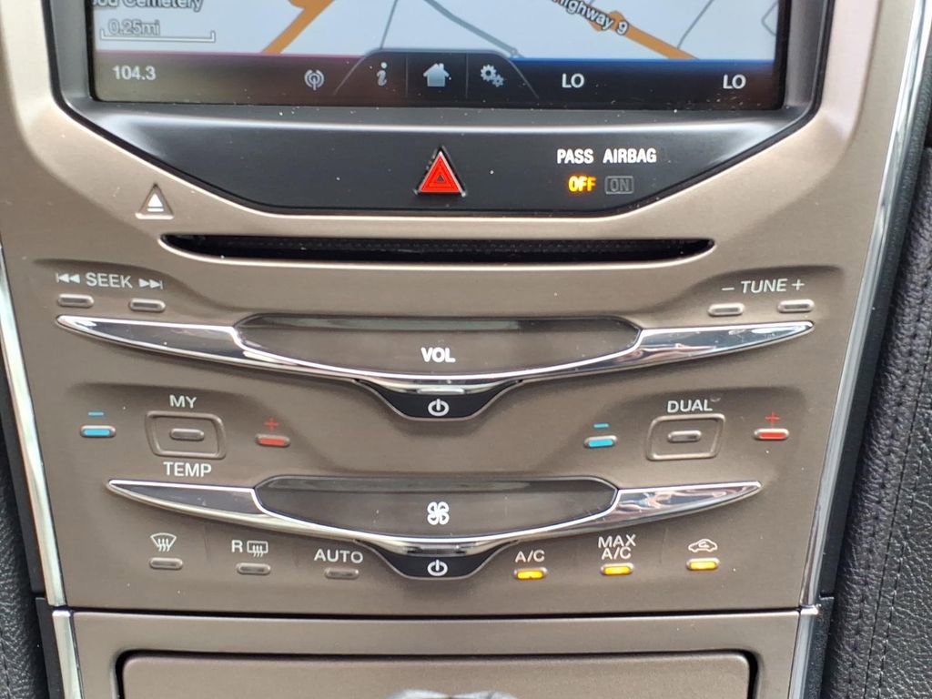 Used 2015 Lincoln MKX AWD w/ Equipment Group 101A image 8