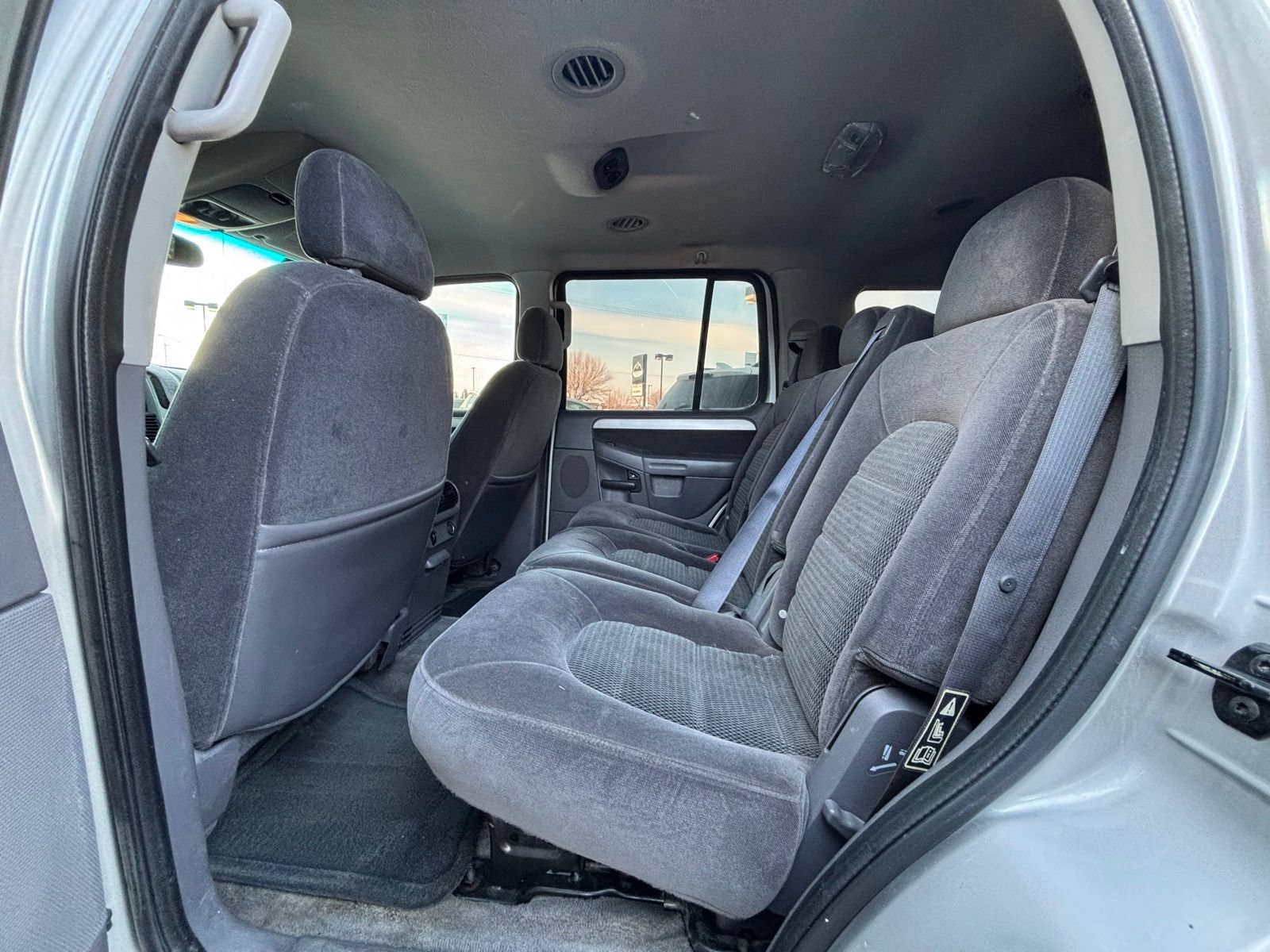 Used 2003 Ford Explorer XLT AWD/4WD image 16