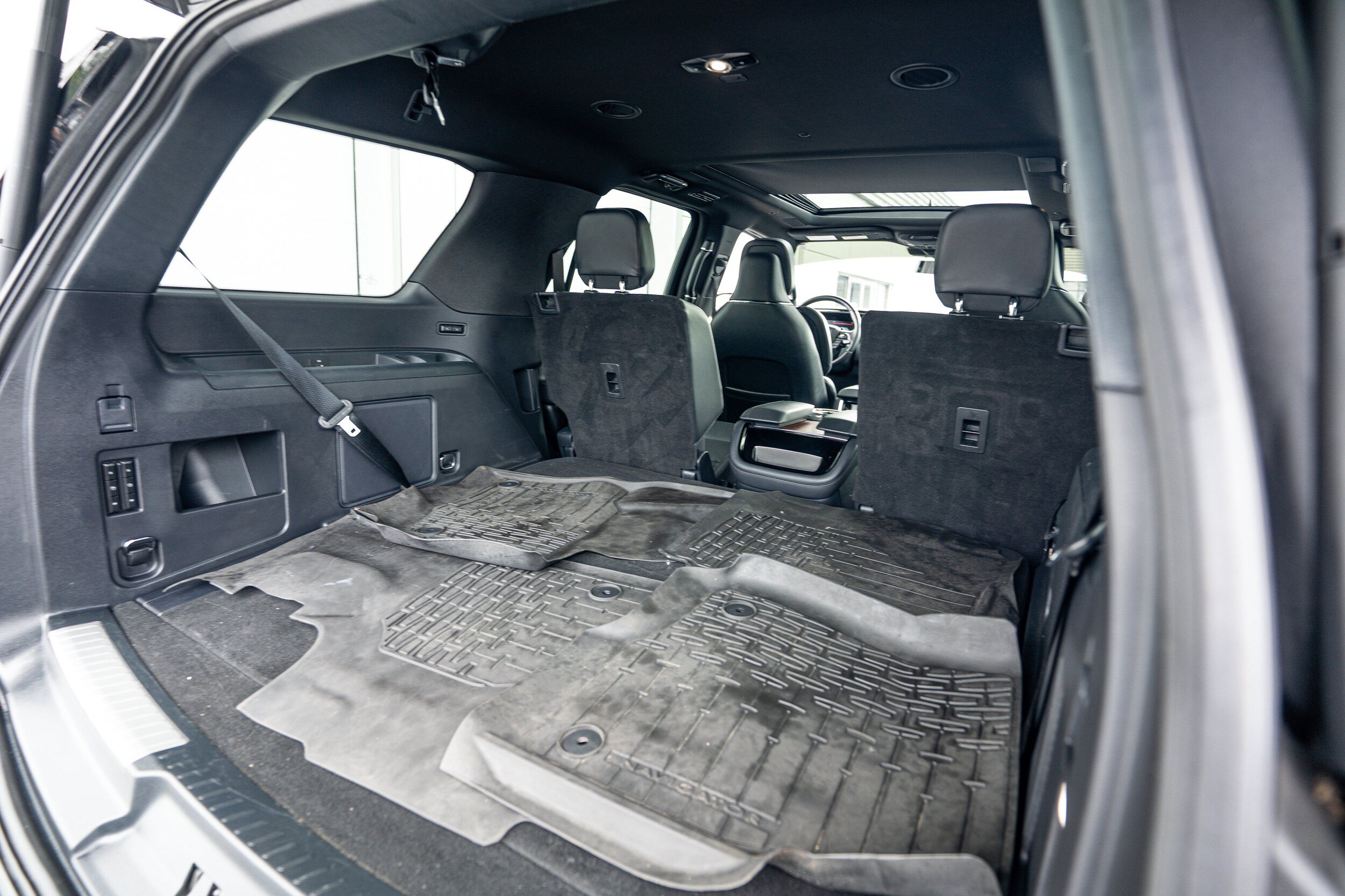 Used 2023 Lincoln Navigator Reserve AWD/4WD image 23