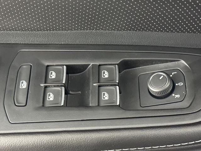 New 2026 Volkswagen Atlas Cross Sport SEL R-Line AWD/4WD image 18