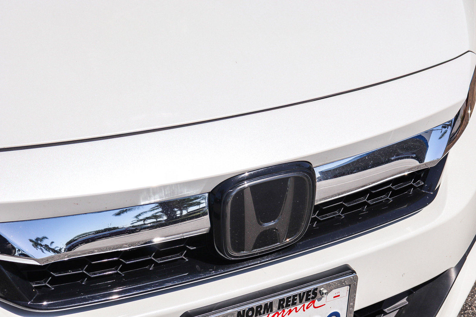 Certified 2019 Honda Clarity Plug-In Hybrid image 4