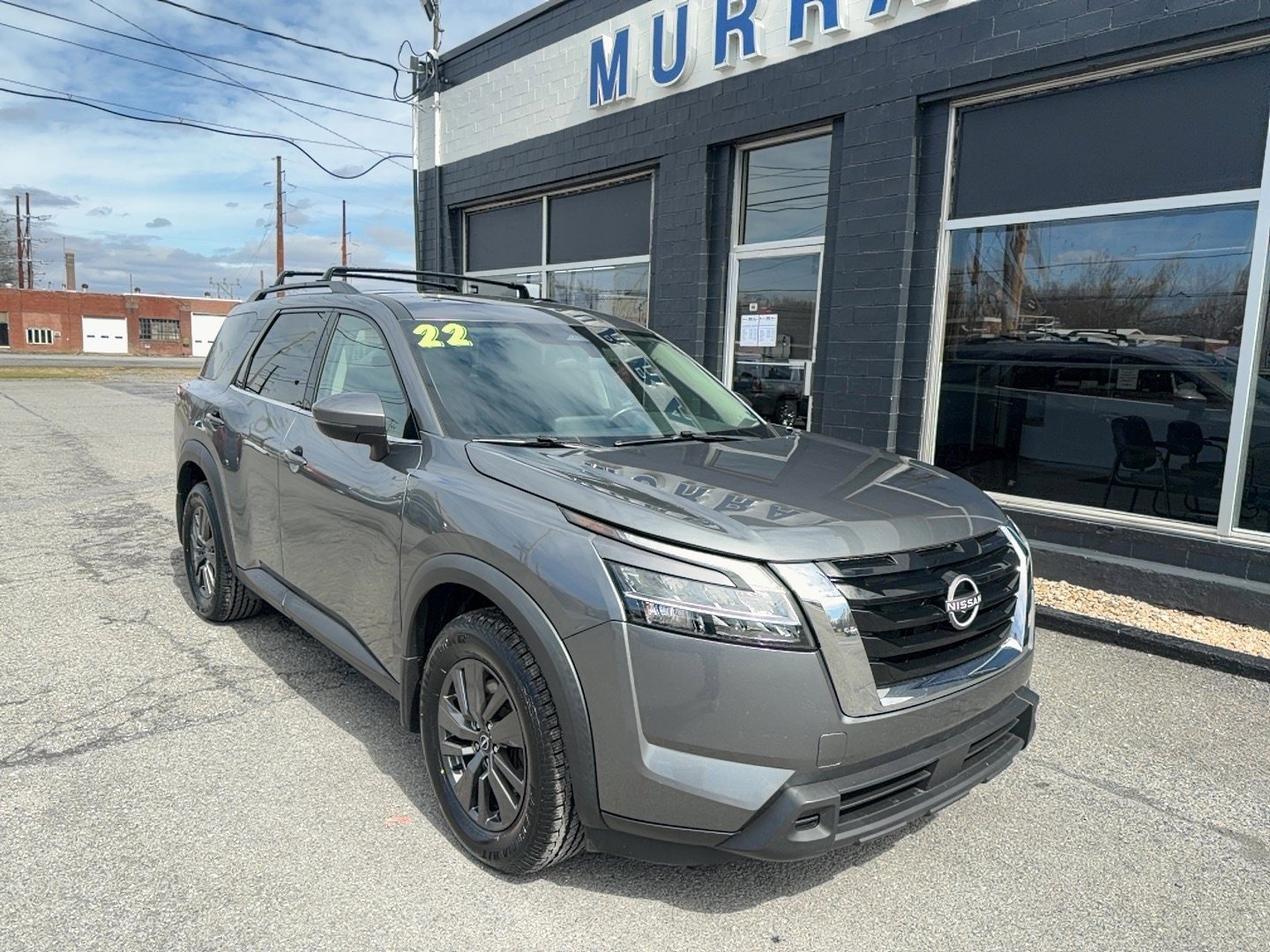Used 2022 Nissan Pathfinder SV AWD/4WD image 1