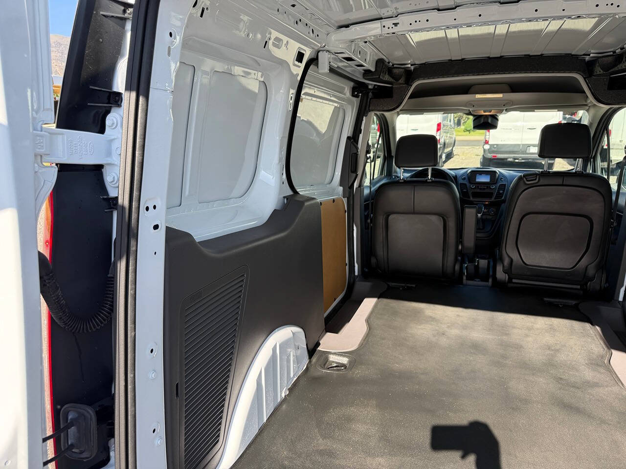 Used 2020 Ford Transit Connect XL FWD image 21
