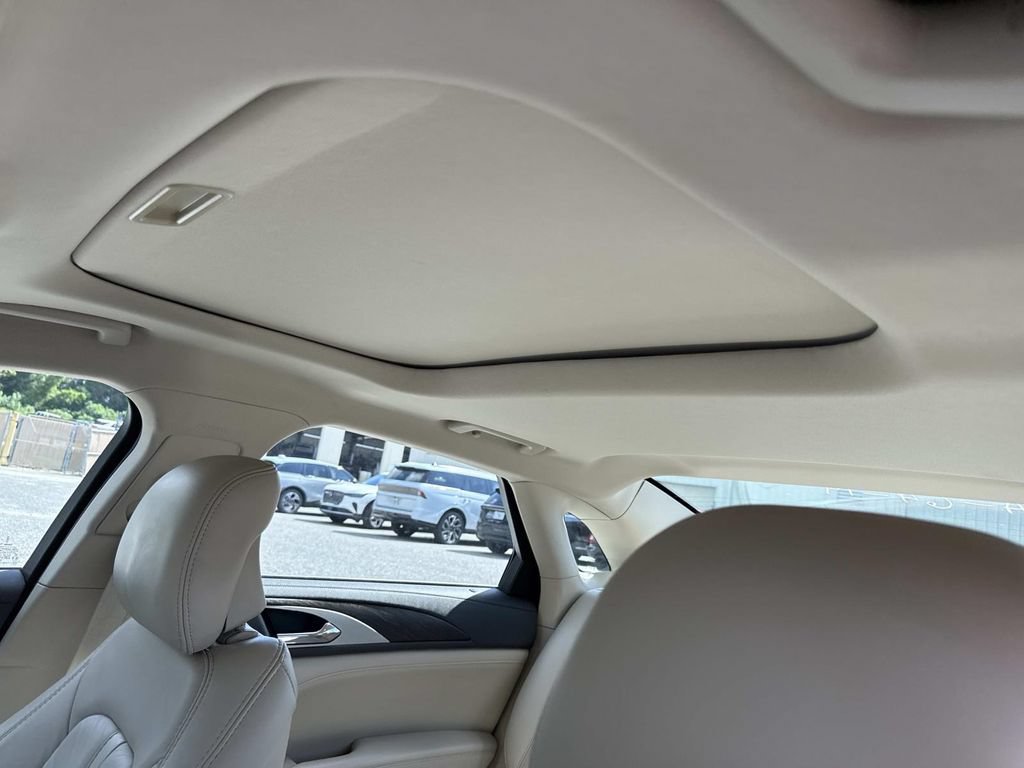 Certified 2019 Lincoln MKZ Reserve w/ Reserve Plus Package AWD/4WD image 32