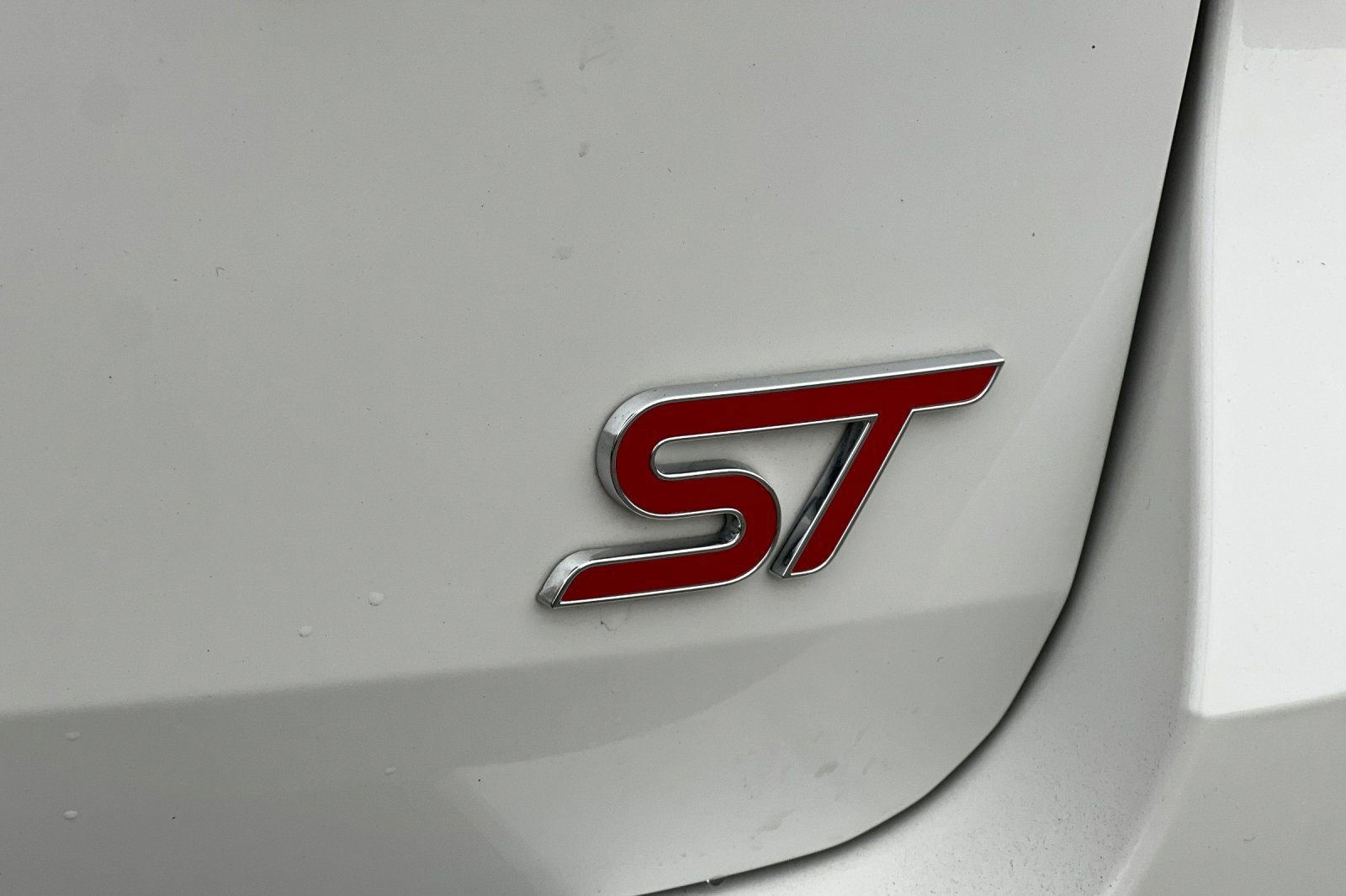 Certified 2024 Ford Explorer ST w/ Equipment Group 401A image 29