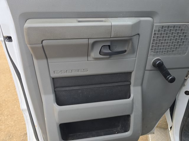 Used 2013 Ford E-450 and Econoline 450 Super Duty w/ Shuttle Bus Prep Pkg RWD image 34