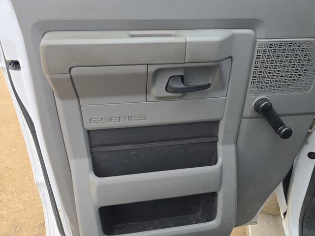 Used 2013 Ford E-450 and Econoline 450 Super Duty w/ Shuttle Bus Prep Pkg RWD image 34