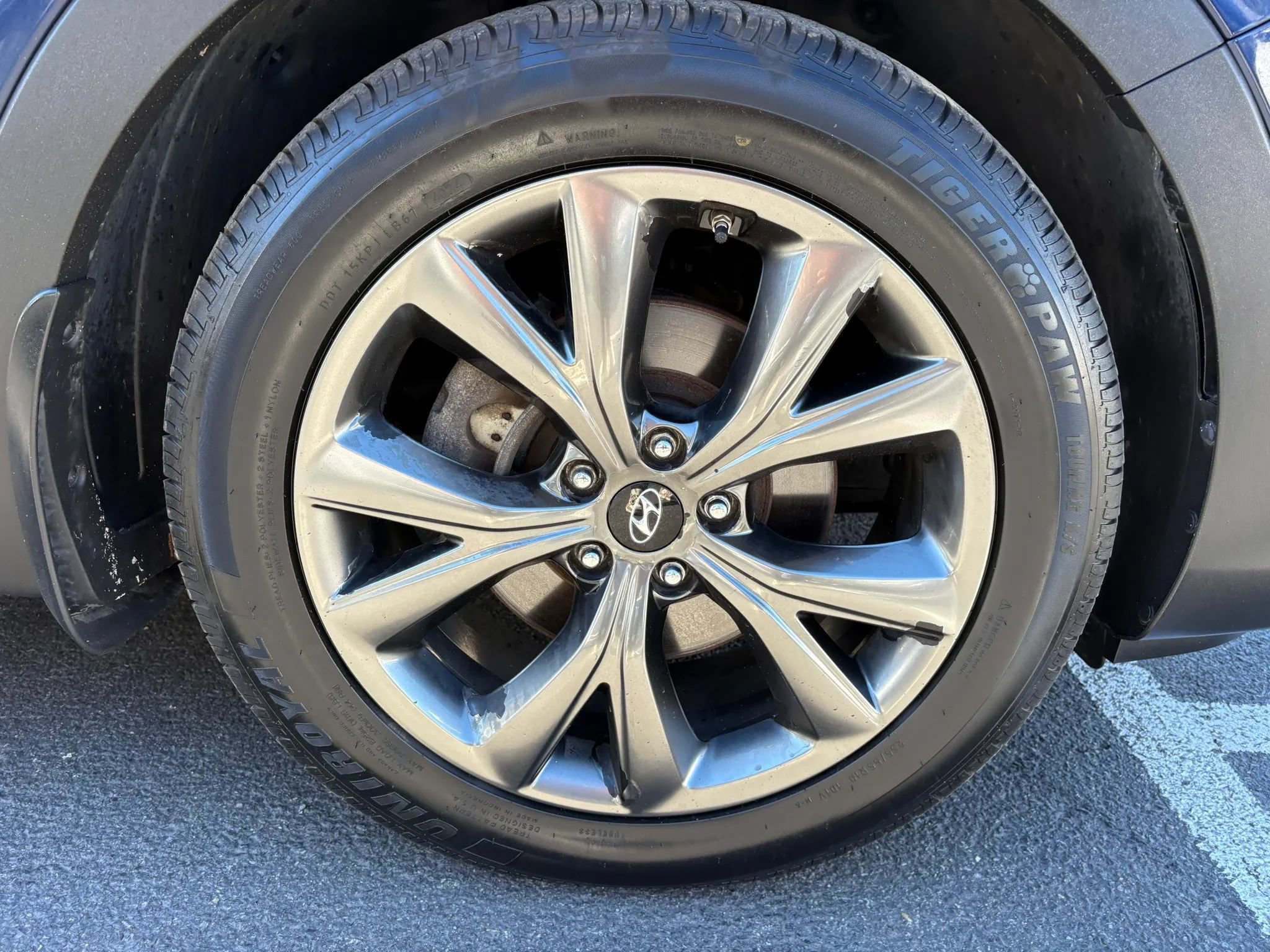 Used 2018 Hyundai Santa Fe Sport w/ 2.0T Ultimate Tech Package 05 AWD/4WD image 30