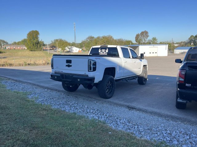Used 2015 Chevrolet Silverado 2500 LT AWD/4WD image 2