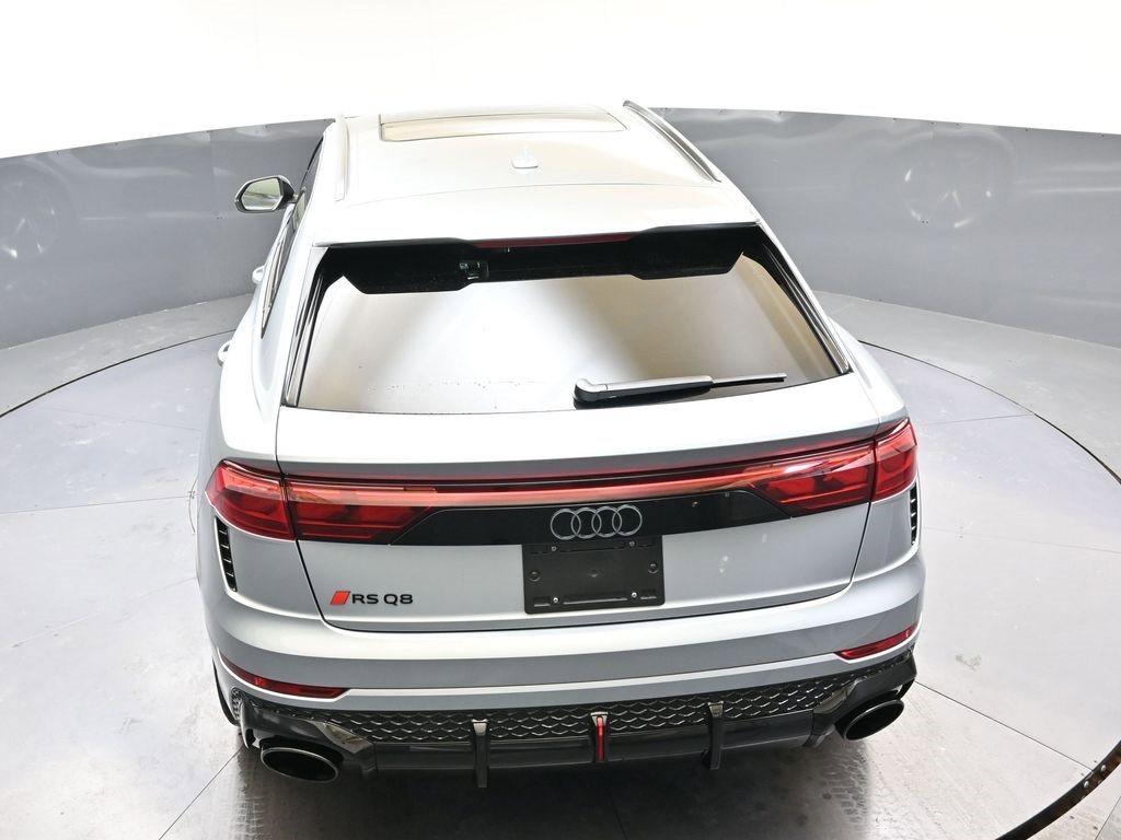 Used 2025 Audi RS Q8 performance w/ RS Design Package - Red image 46