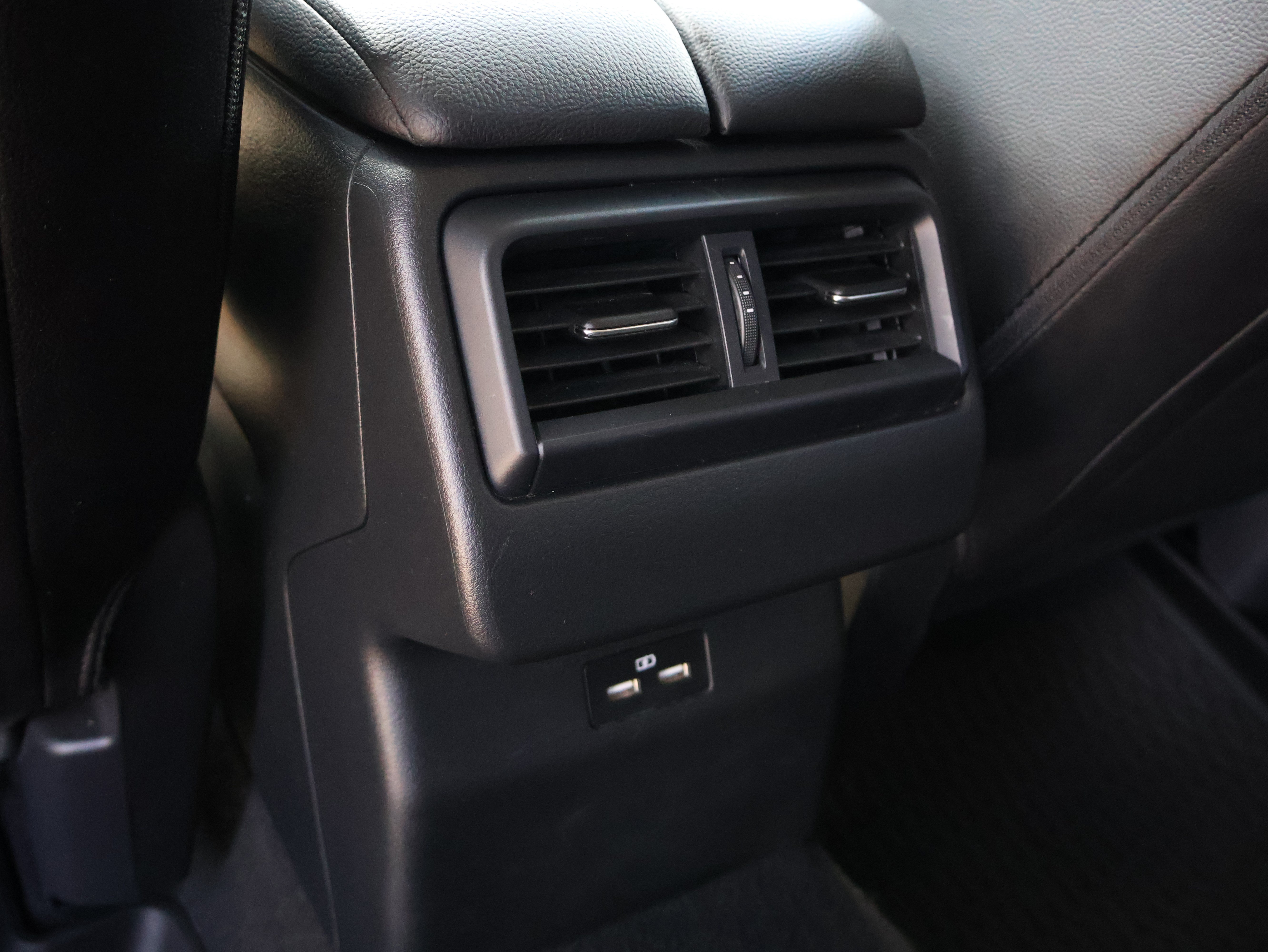 Used 2024 MAZDA CX-50 AWD 2.5 Turbo w/ Weather Package image 18