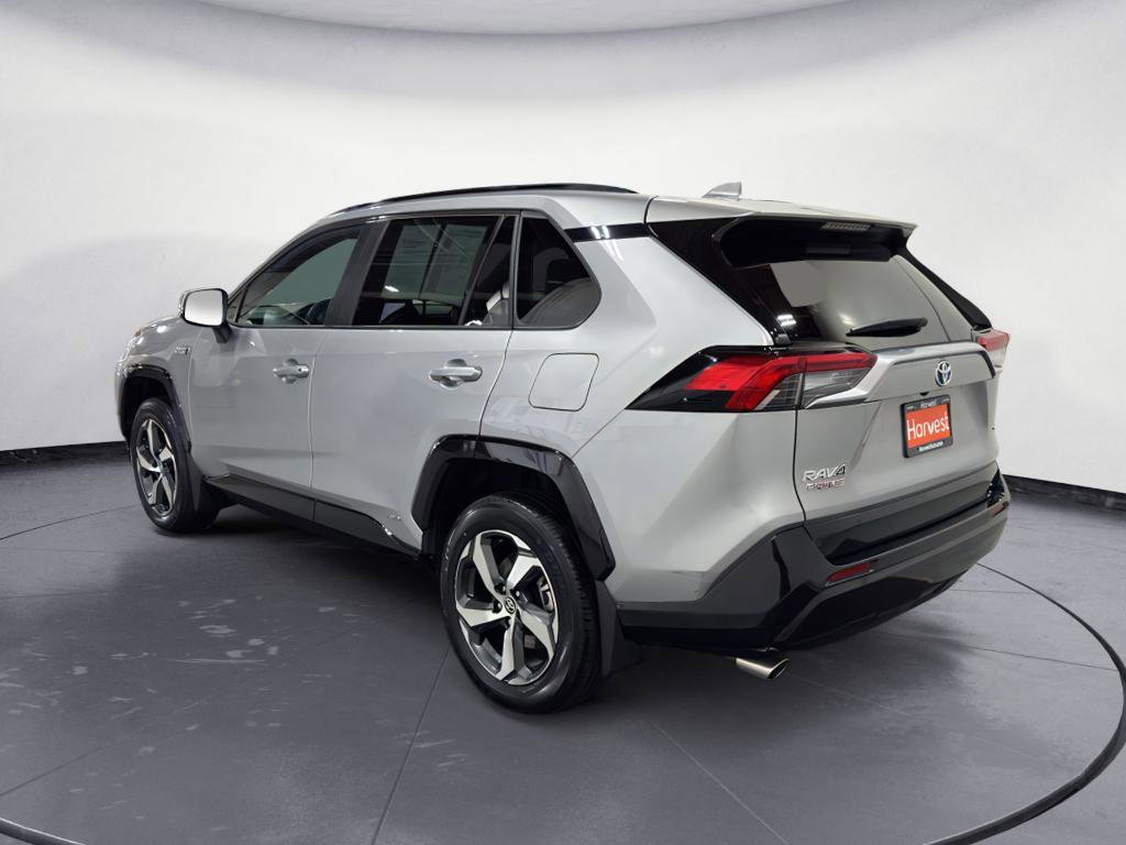 Used 2023 Toyota RAV4 SE w/ Weather & Moonroof Package AWD/4WD image 5
