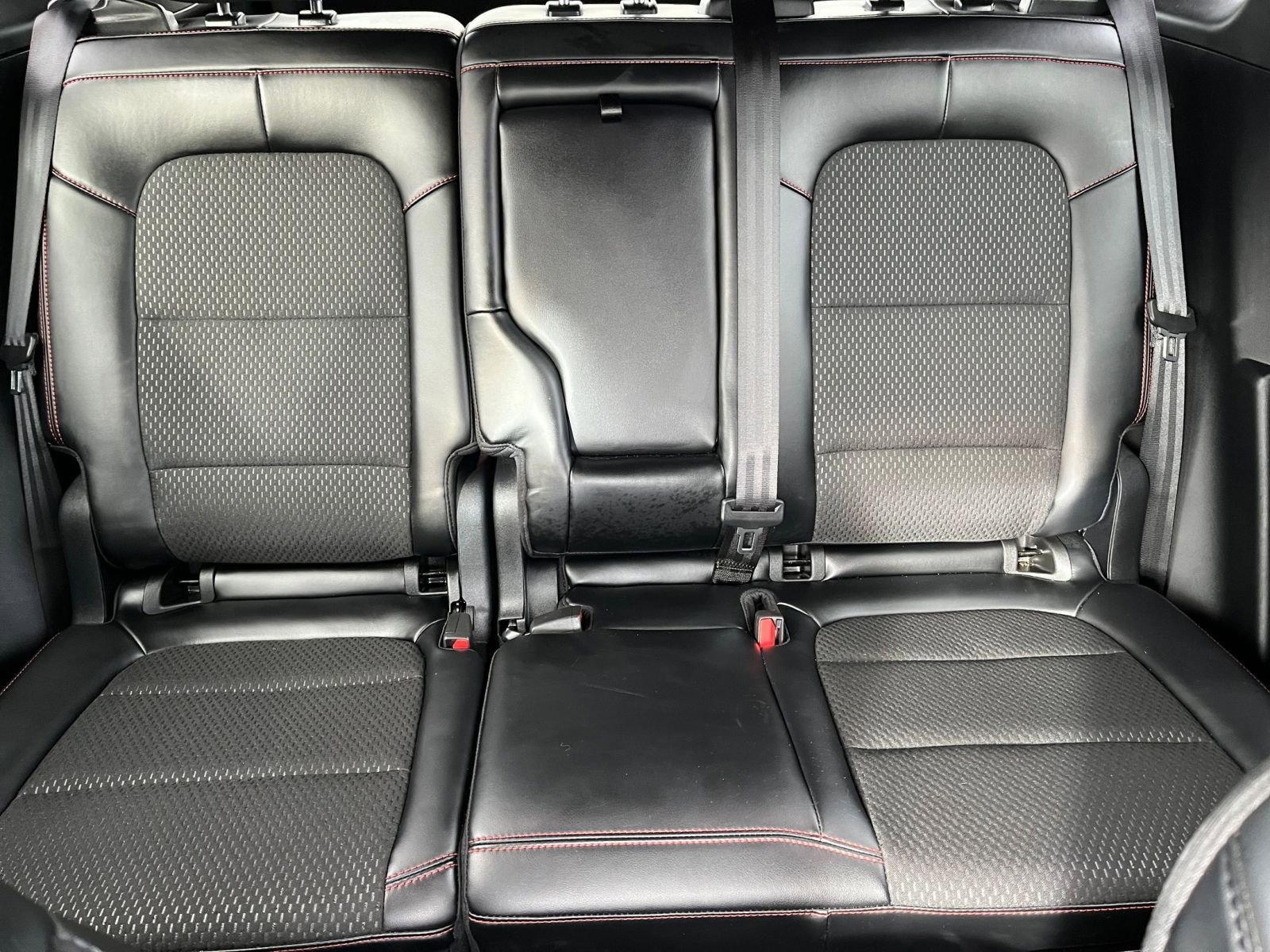 Used 2025 Ford Escape ST-Line image 34