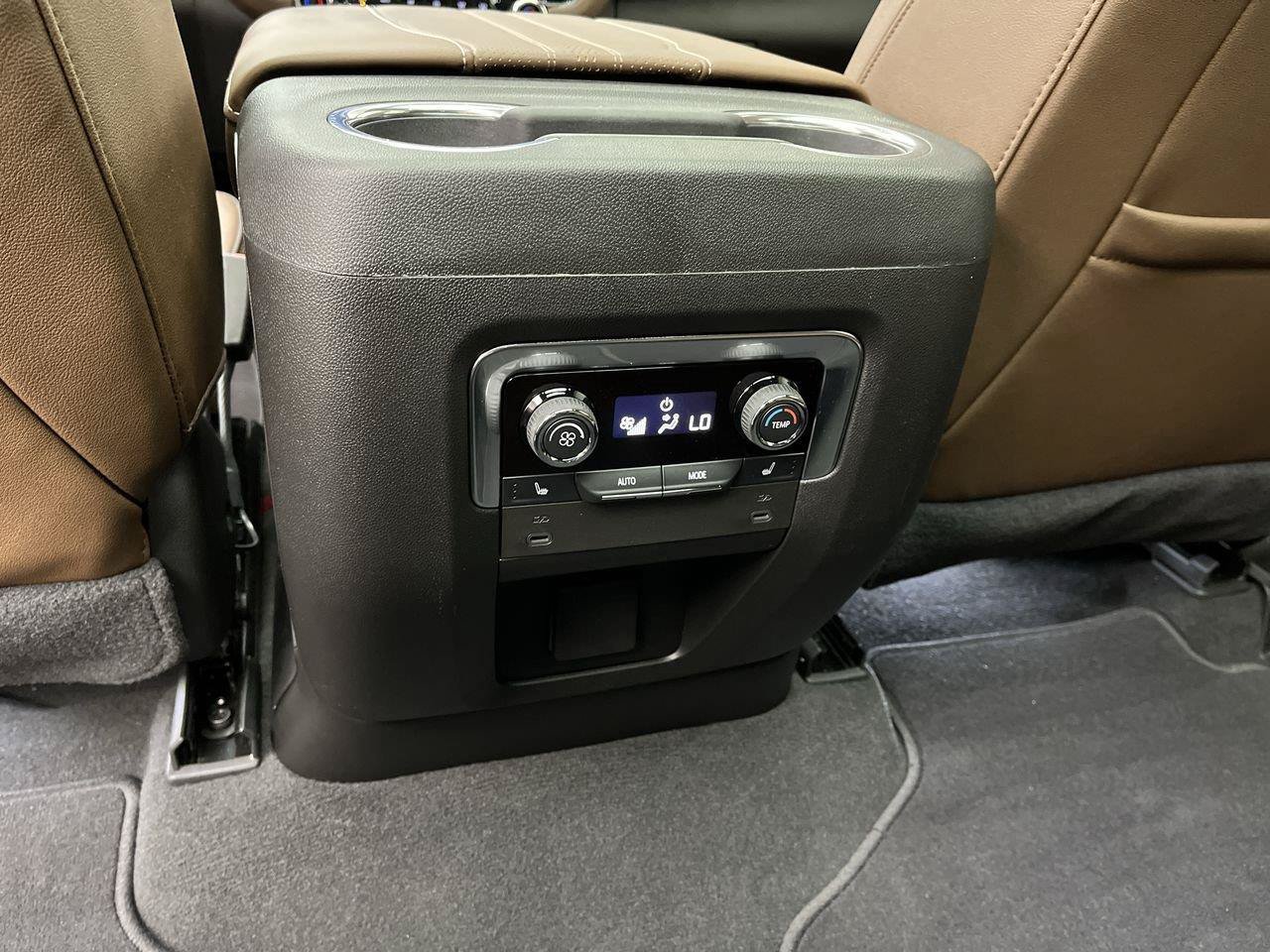 Certified 2026 Chevrolet Tahoe High Country AWD/4WD image 14