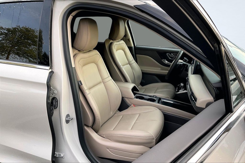 Certified 2023 Lincoln Corsair FWD image 28