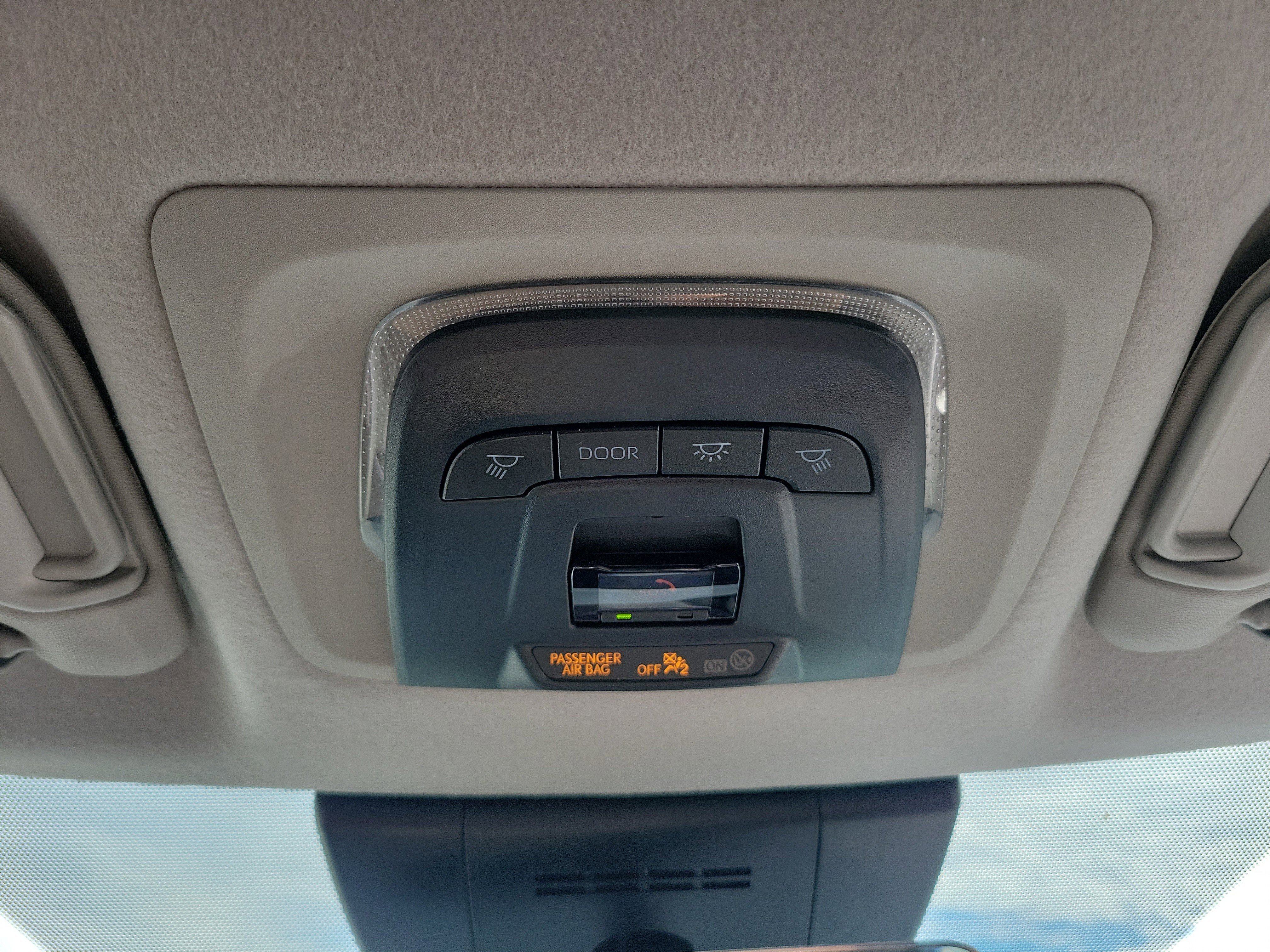 Used 2025 Toyota Corolla Cross LE image 22