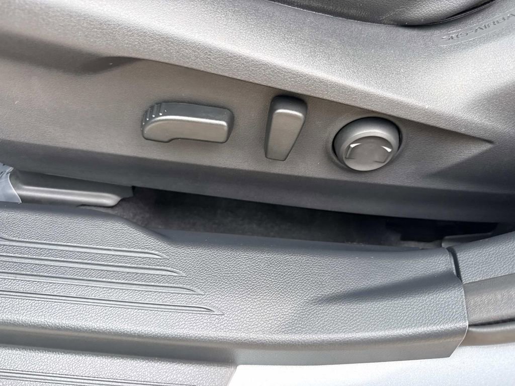 Used 2022 Subaru Outback Limited AWD/4WD image 28