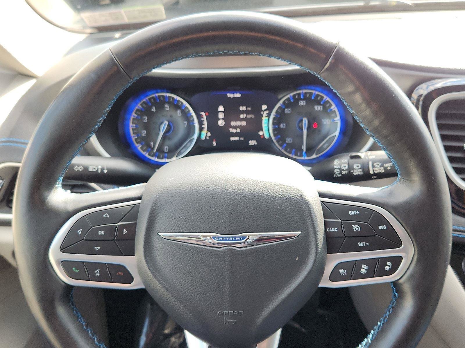 Certified 2021 Chrysler Pacifica Touring-L image 20