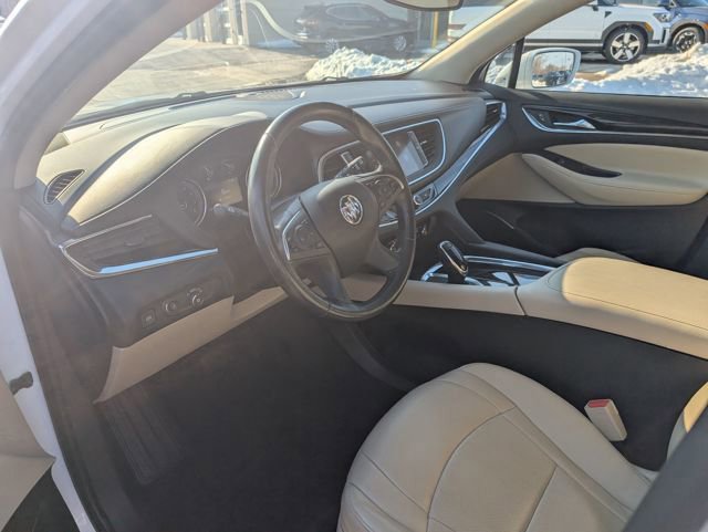 Used 2020 Buick Enclave Essence image 12