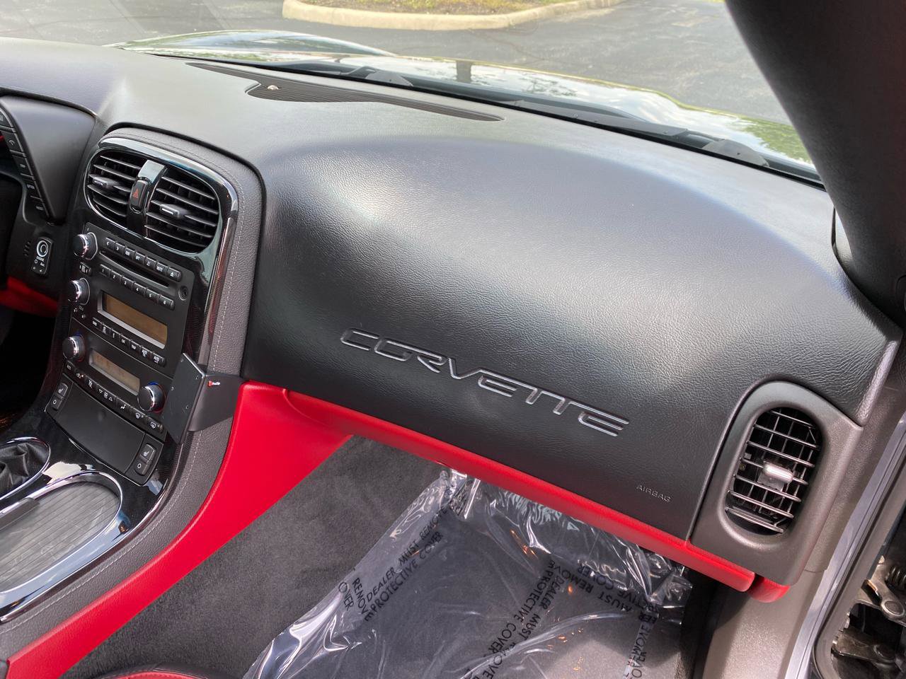 Used 2011 Chevrolet Corvette Grand Sport w/ Preferred Equipment Group RWD image 27