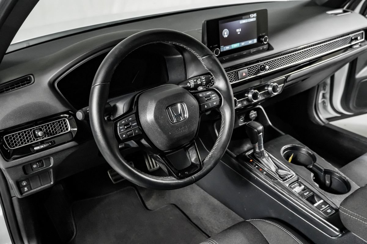 Used 2023 Honda Civic Sport image 15
