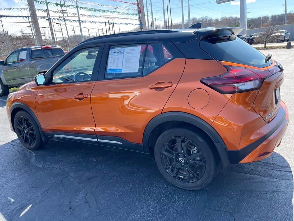 Used 2023 Nissan Kicks SR w/ SR Premium Package image 4