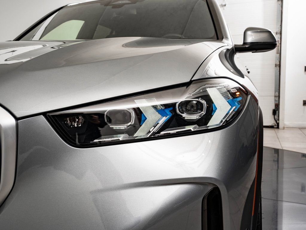 Certified 2025 BMW X5 xDrive40i w/ Climate Comfort Package image 15