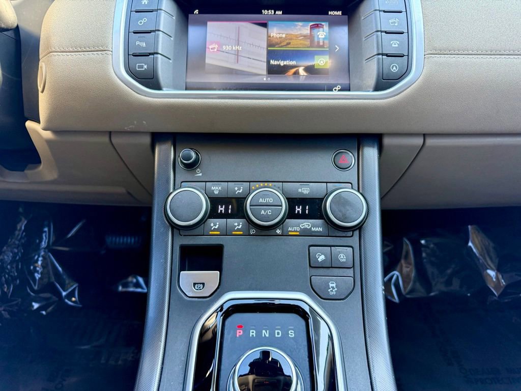 Used 2018 Land Rover Range Rover Evoque SE Premium image 19