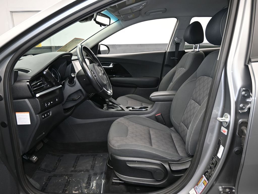Used 2022 Kia Niro LXS image 11