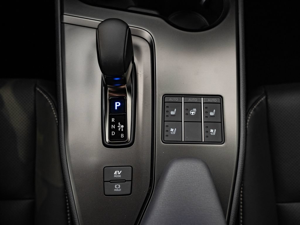 New 2026 Lexus UX 300h AWD image 38