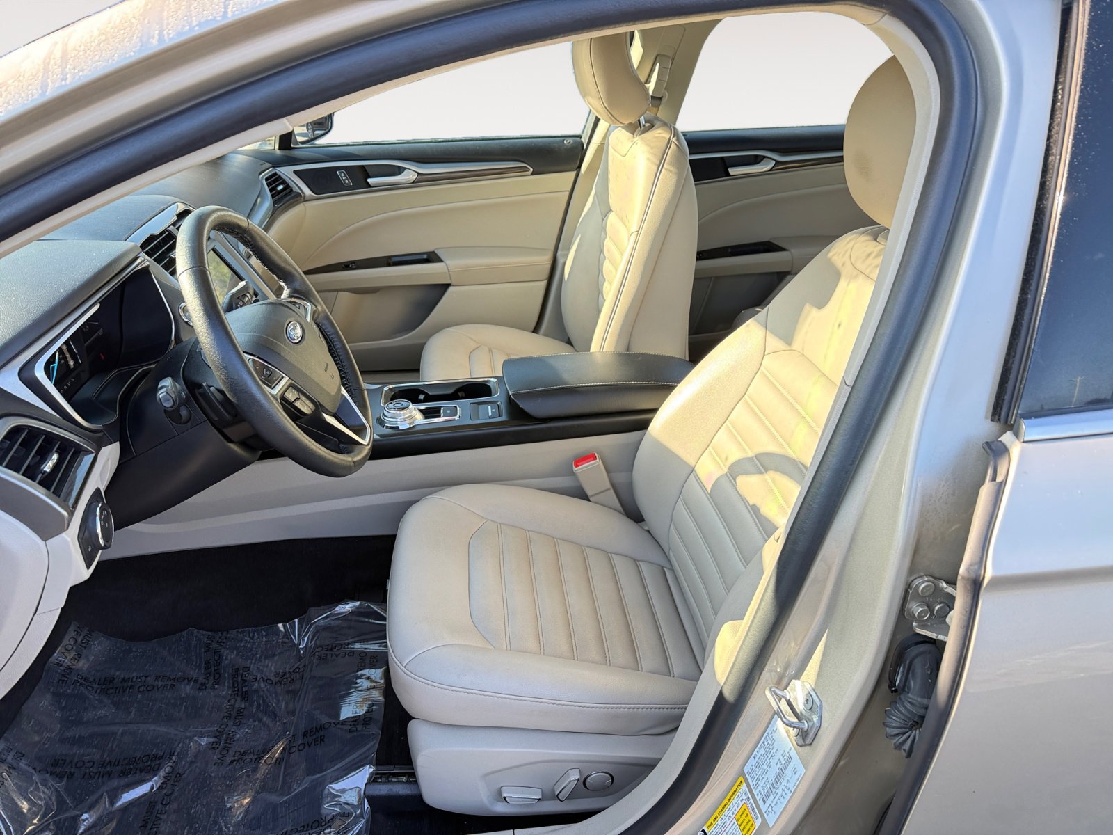 Used 2019 Ford Fusion SEL image 10