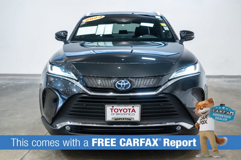 Used 2024 Toyota Venza XLE AWD/4WD image 2
