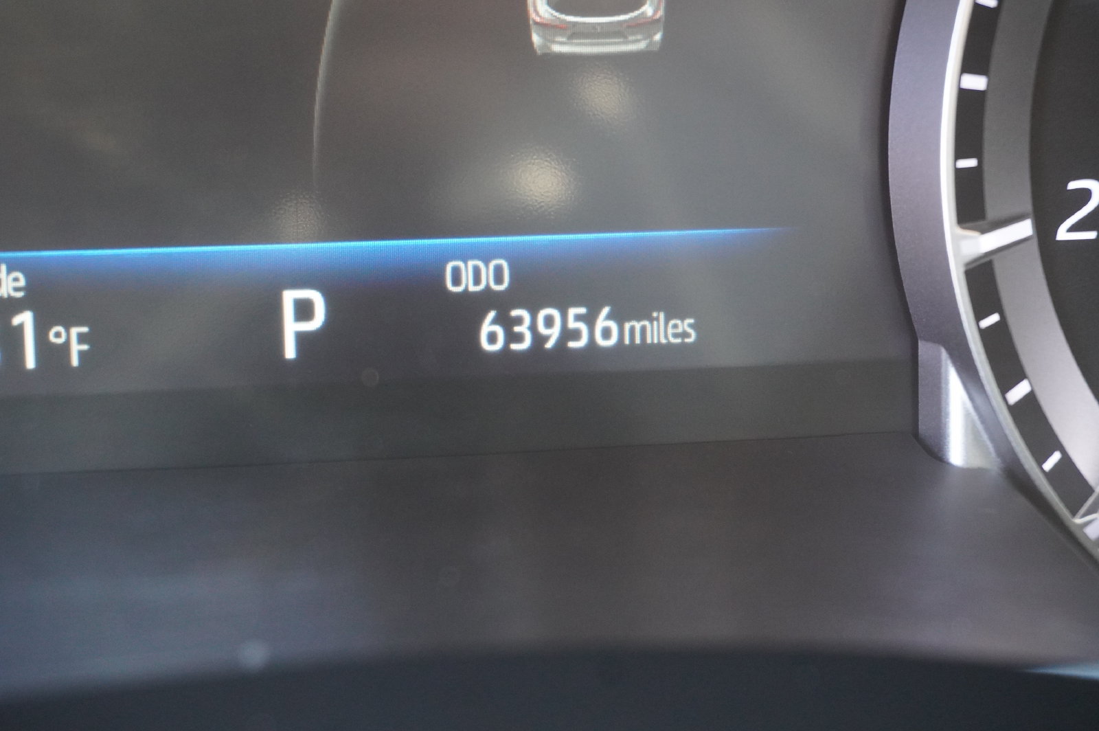 Used 2024 Toyota Highlander LE AWD/4WD image 9