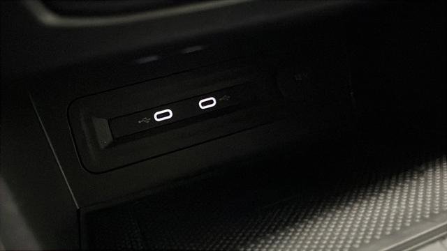 Used 2021 Volkswagen Atlas SE w/ Towing Package image 21